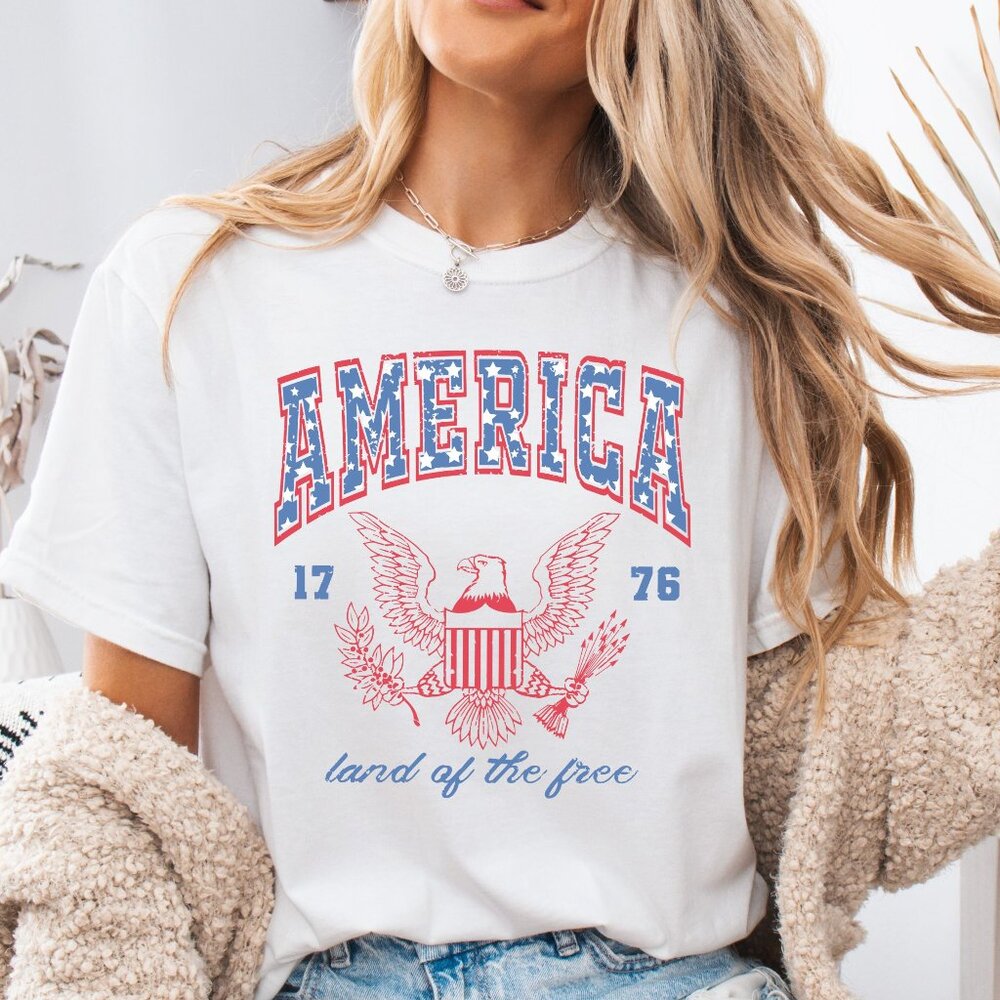 NEW Patriotic America Land of the Free USA 1776 Eagle July 4th Graphic Tee Shirt